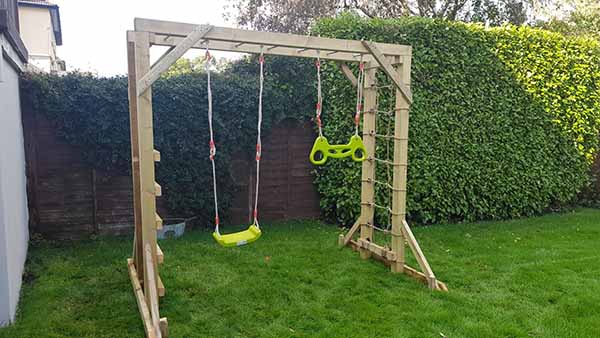 8ft Monkey Bars with Climbing Net