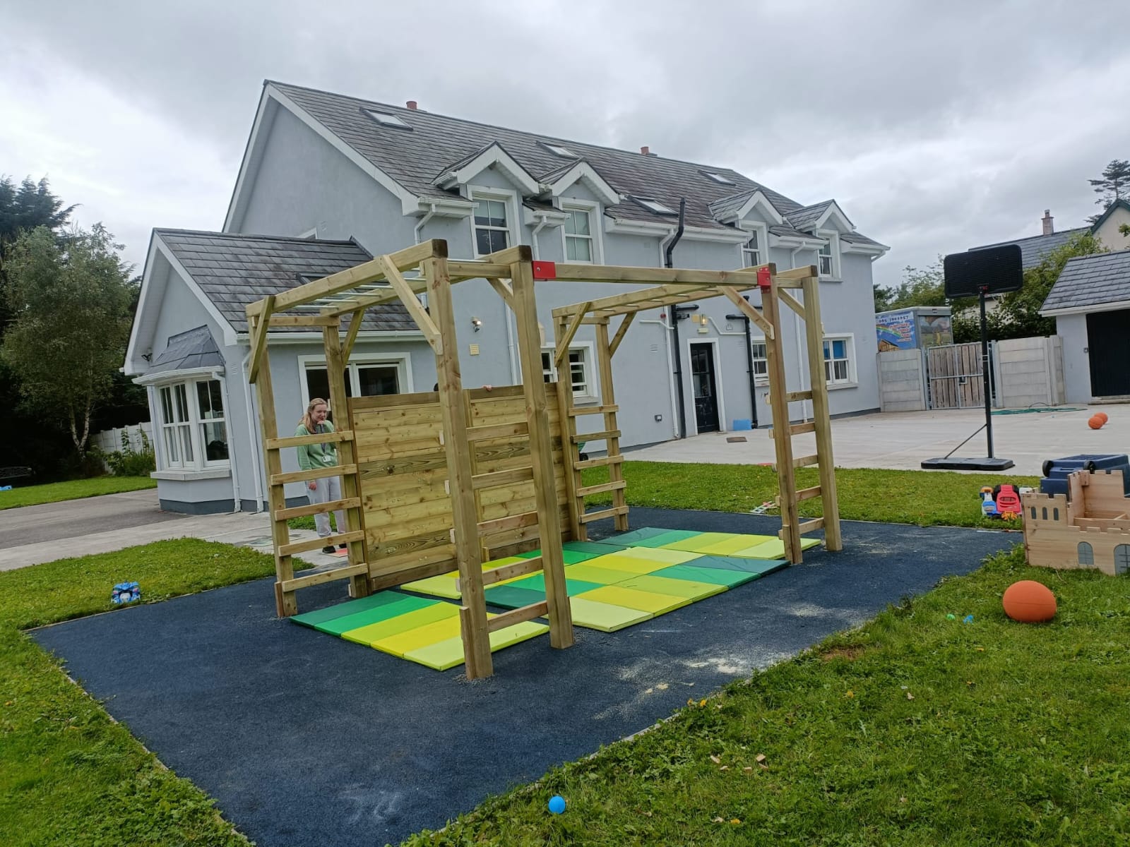 Gym Cube - Outdoor gym frame for kids & teens - Image 3
