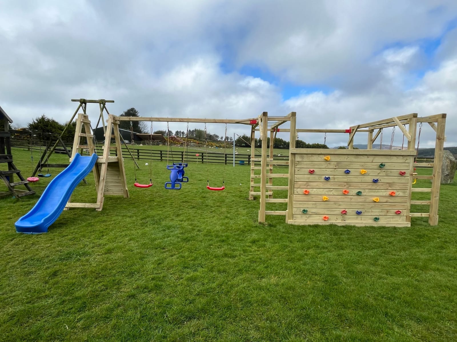 Garden Gym Frame ( 30ft by 12ft ) - Image 6