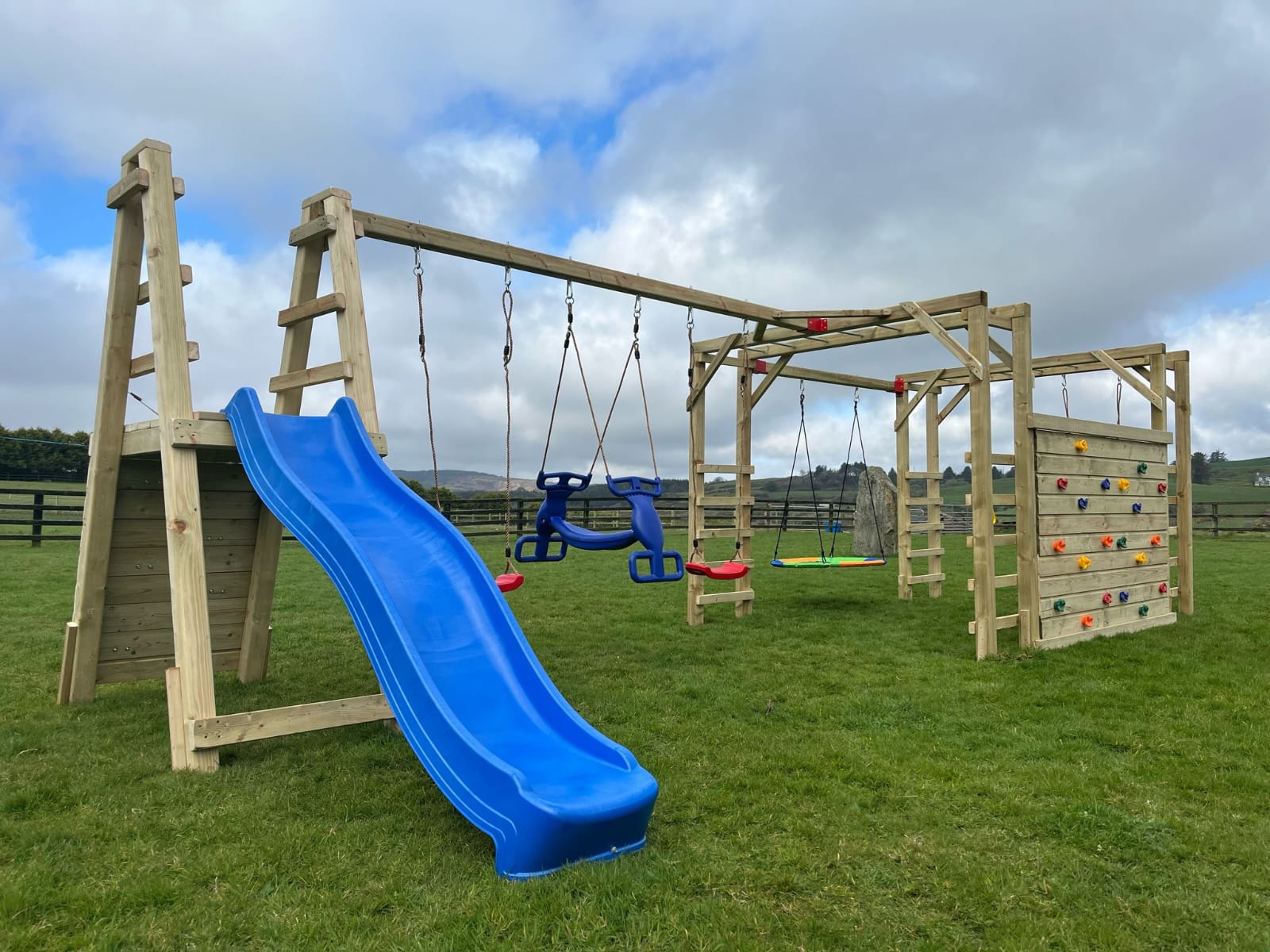 Garden Gym Frame ( 30ft by 12ft ) - Image 7