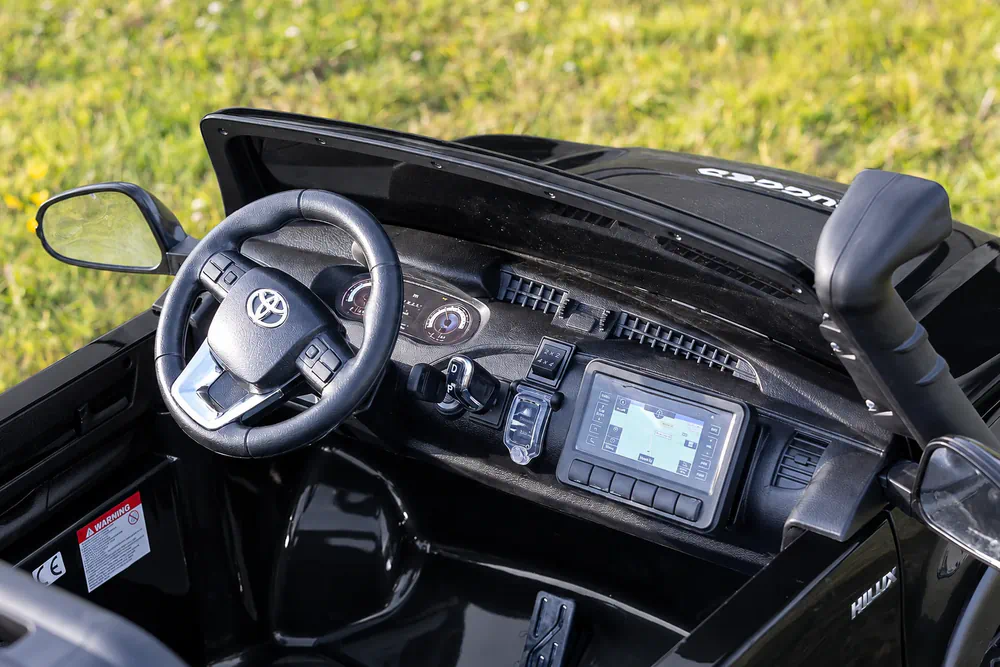 Toyato Hilux - Image 2