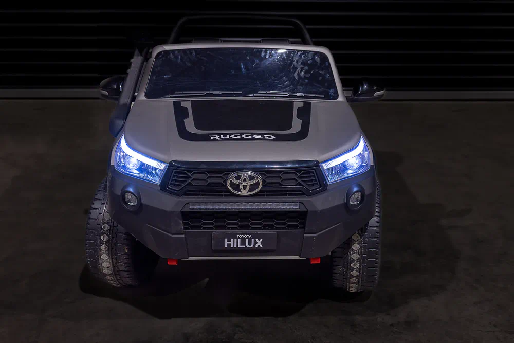 Toyato Hilux - Image 16