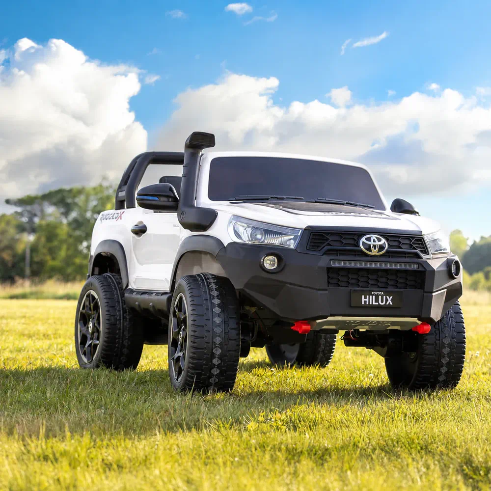 Toyato Hilux - Image 25